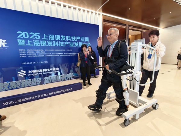 越过数字界限，银发科技缘何与“乡土中国”再会